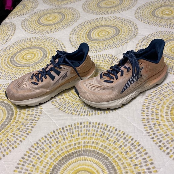 Altra Provision 6 - Picture 2 of 7